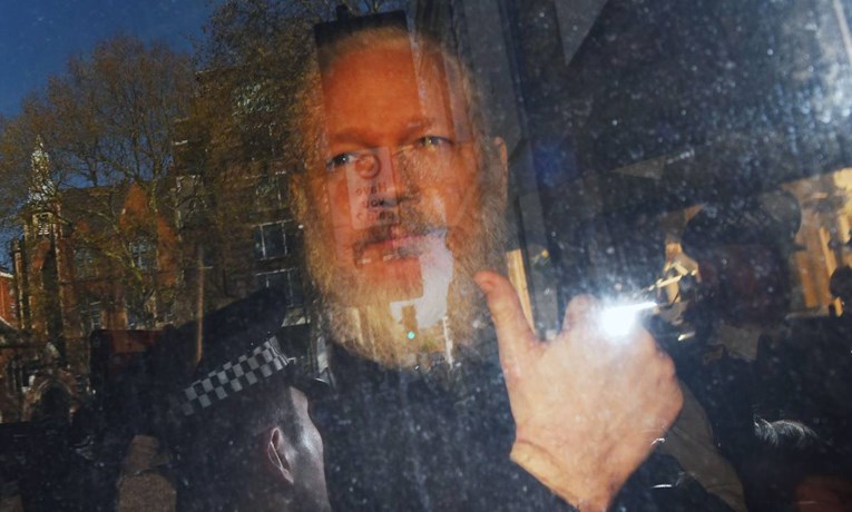 Ekvador: Assange nas je špijunirao